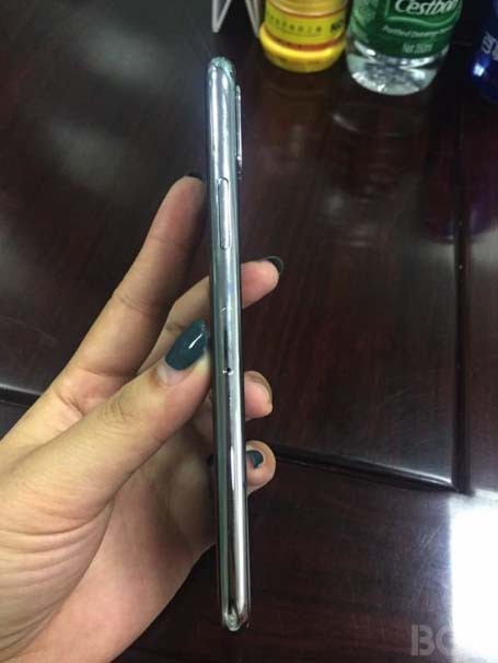 Yeni görseller iPhone 8i tüm açılarıyla bizlere sunuyor