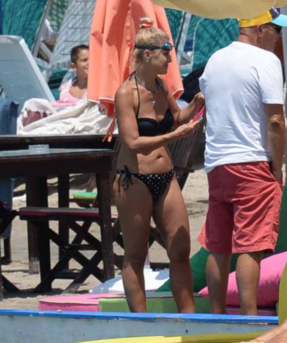 Emine tatile çıktı!