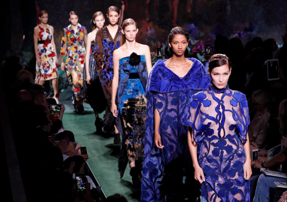 Herkesin gözü Bellada! 