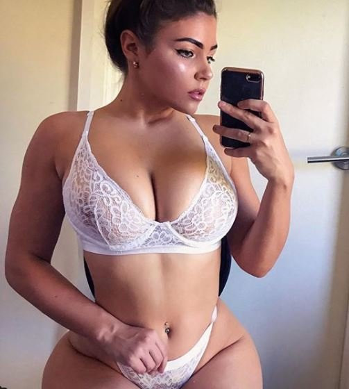 Jem Wolfie Instagramı sallıyor